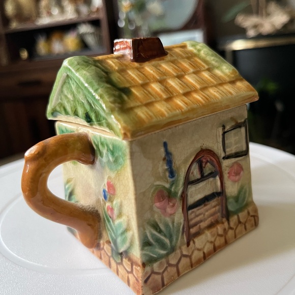 Vintage Cottage House - Picture 4 of 12